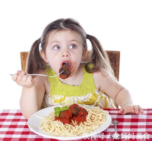 丸子|孩子太瘦不爱吃饭怎么办?外婆支了招,娃半年长了10斤
