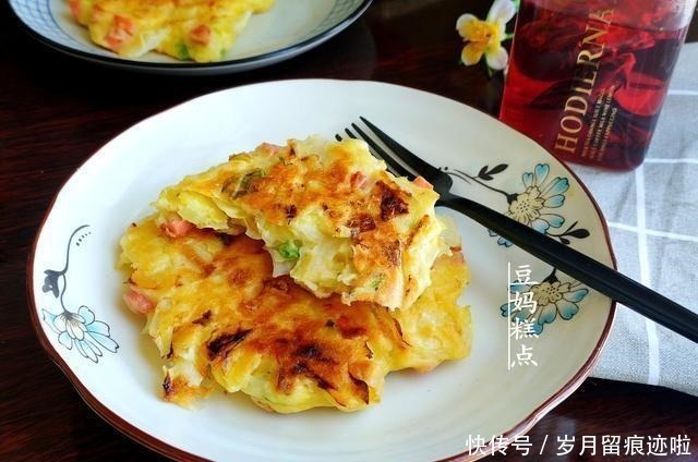 早餐饼|绿豆泡一夜，教你10分钟做成早餐饼，又香又有营养