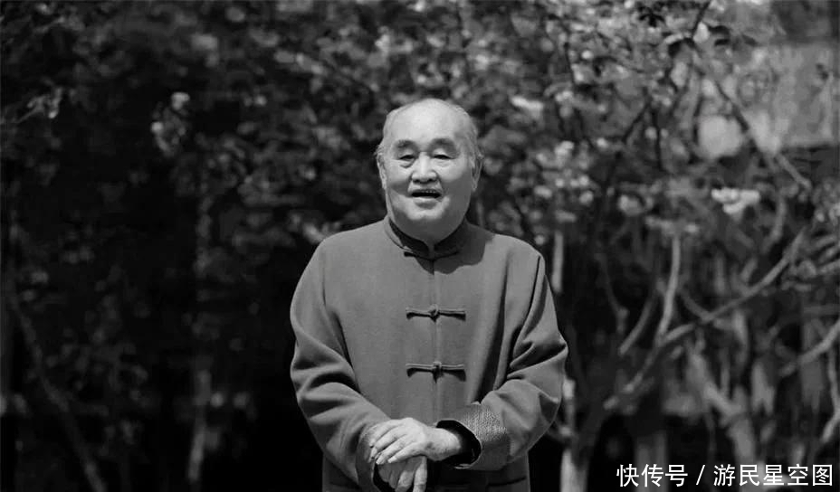 书法#他是当代魏碑“泰斗”，其书作雄强古拙，曾获兰亭奖终身成就奖