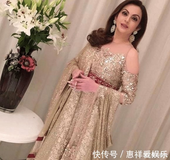 文莱王室 印度富婆像行走的钻石山,戴顶级祖母绿,比文莱王室还要奢华