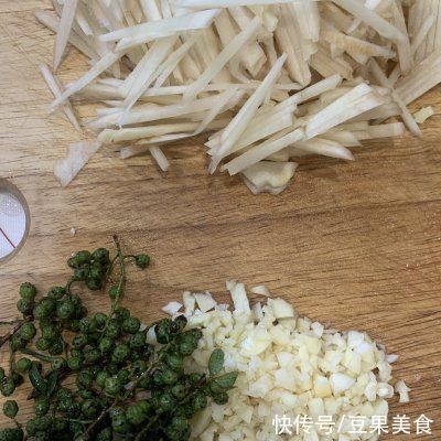 道仔|这道仔姜兔简单快手，超下饭