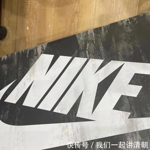 鞋盒|新鞋自带二手鞋盒?Nike 全新联名太敢玩了!