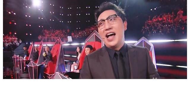 噱头|好声音：学员实力不够噱头来凑，三位导师齐演戏，只有李克勤清醒