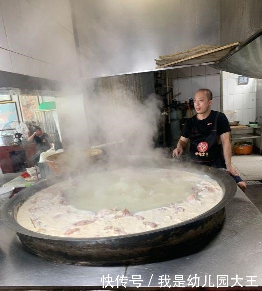 汤中|羊杂汤中什么最值钱别被商家坑了,量大不管用,有它才算羊杂汤