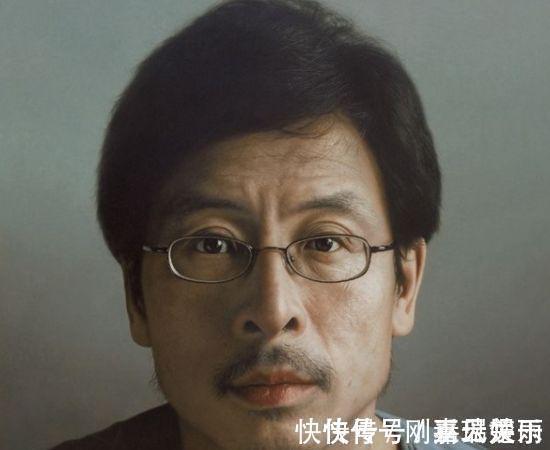 冷军#他画一只鸟卖数十万,网友吐槽不如小学生,专家:往鸟眼睛上看