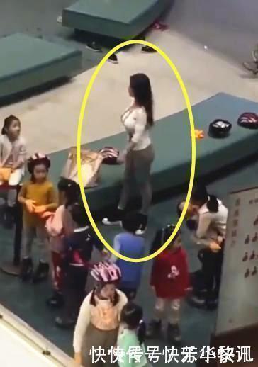 亲子关系|爸爸每天主动接孩子,每天都提早到达,妈妈看后立马就明白了