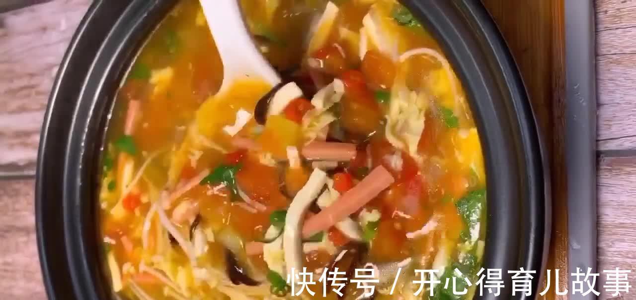 桑拿天,来碗汤浓味美的“酸辣汤”,消暑又去脂,比吃冷饮健康!