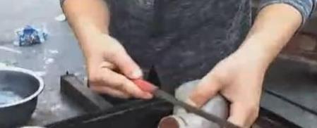 口福|农村大妈在街上卖的这种小吃,我看着不敢吃,只能怪我没口福