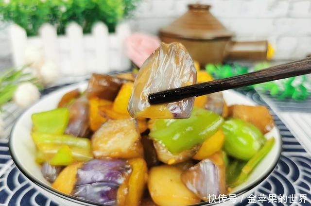 你喜欢买圆茄子还是长茄子厨师说出它们的差别,下次别买错了