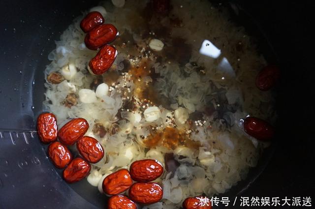  皱纹|红枣和它天生一对，一起煮，子宫干净了，皱纹消失气色好