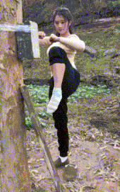 |搞笑GIF动图:老哥你这是叫鱼给钓了吧