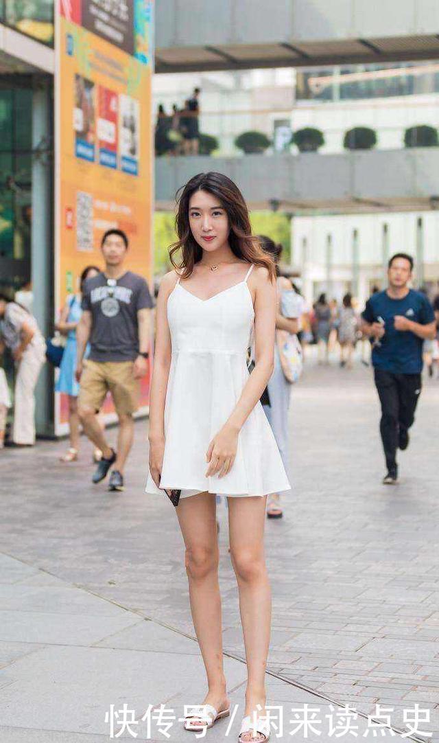 “小短裙”已经失宠了!今年开始流行“热恋裙”,遮肉显瘦又百搭