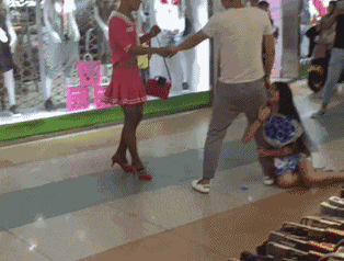 |搞笑GIF:娶到这样的新娘 以后的日子肯定不会无聊