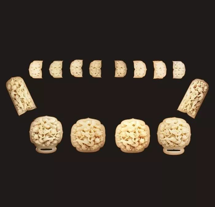 龙纹|云龙纹金镶玉带板,比“爱马仕”腰带更难拥有的限量品