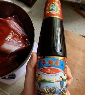 家常肉菜菜谱，蜜汁叉烧，简单美味，送给爱吃肉的您，试试吧