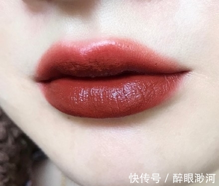 秋冬 分享5支秋冬我最爱的红棕色口红试色,全都超级显白,显高级!