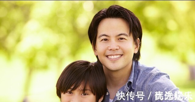 |解说搞笑吃鸡301:神仙队友为了抢KD值,竟无情羞辱我的智商!真嚣张