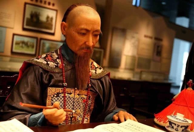 清政府|曾国藩一个月工资不到3000元，清朝当真就这么穷？答案让人想不到