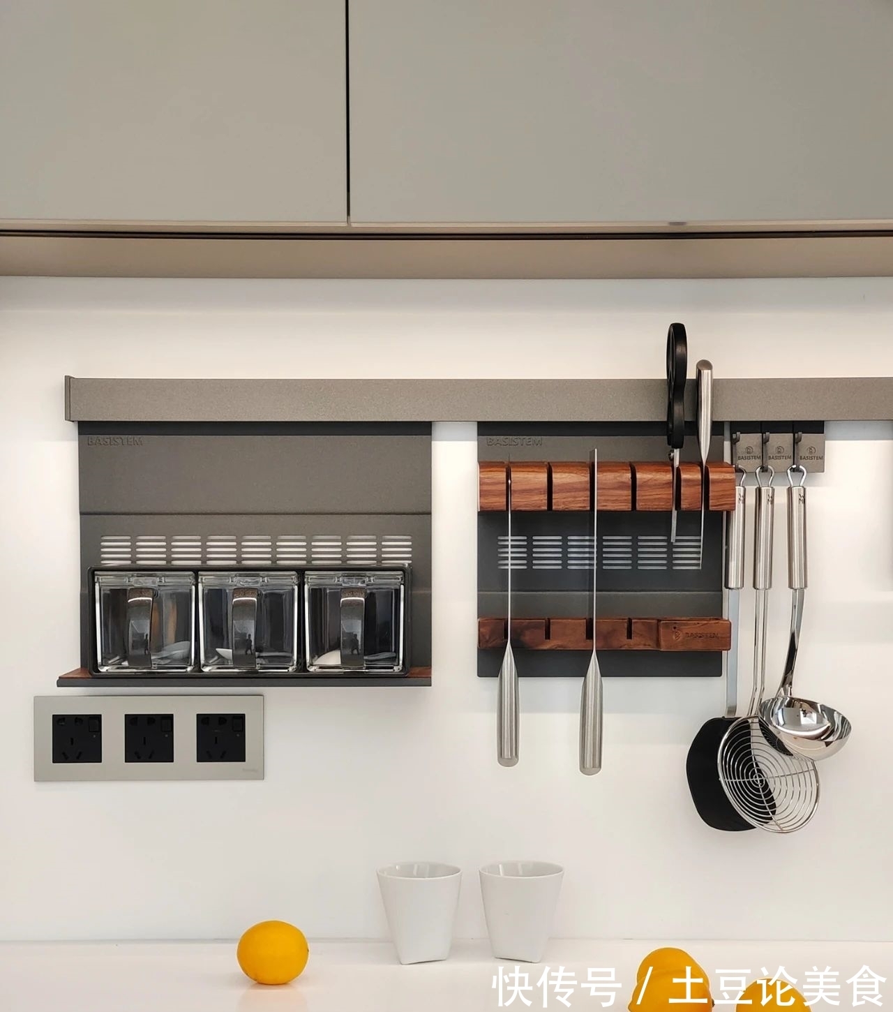 浅灰色|75㎡ 两居室，超多储物空间好看又实用，又充满高级感的生活空间~