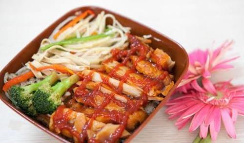 继黄焖鸡“跌落神坛”后，又一美食步入后尘，吃货：都经不住夸