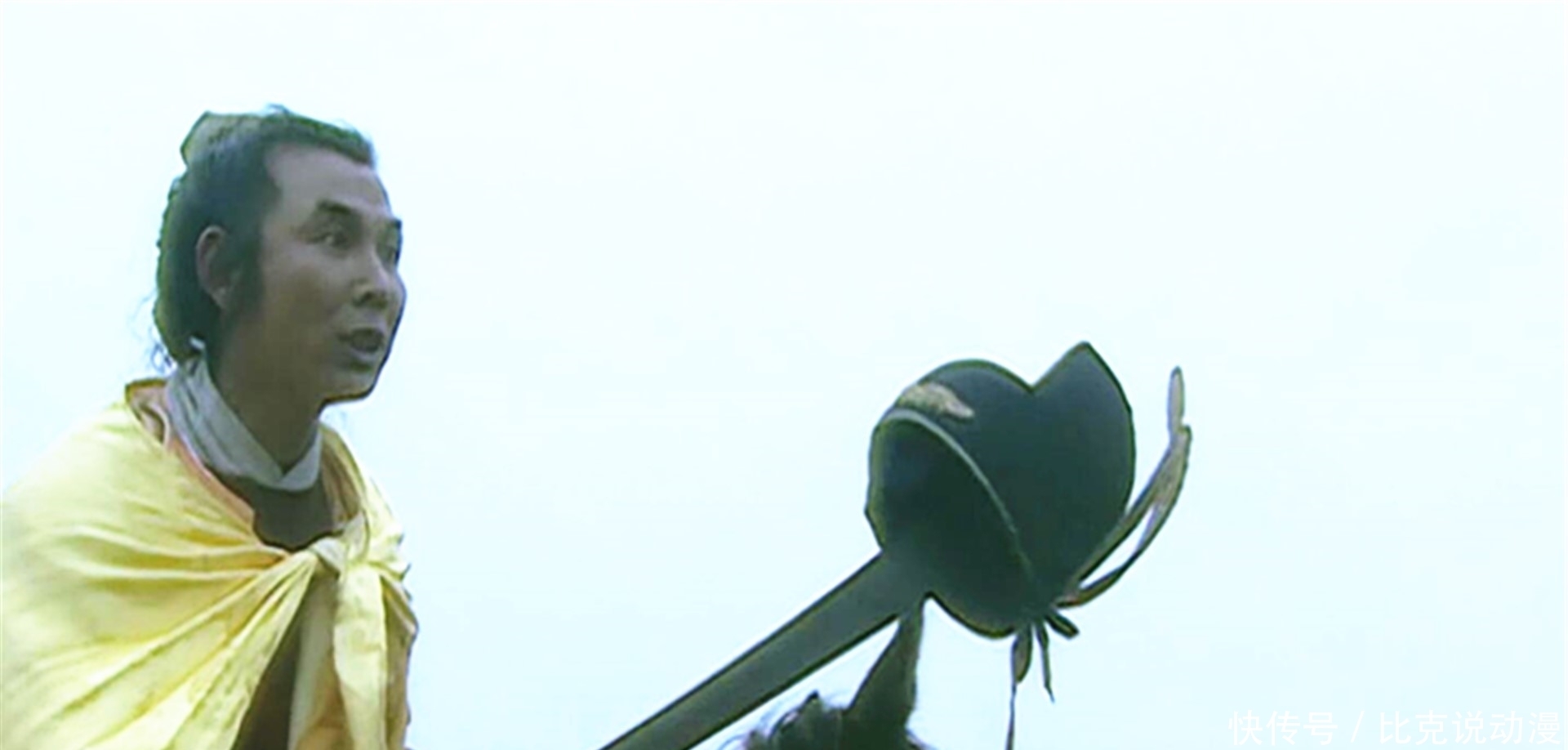 阮氏三兄弟|为什么阮小七能被评为“上上人物”?阮小七披龙袍是故意的