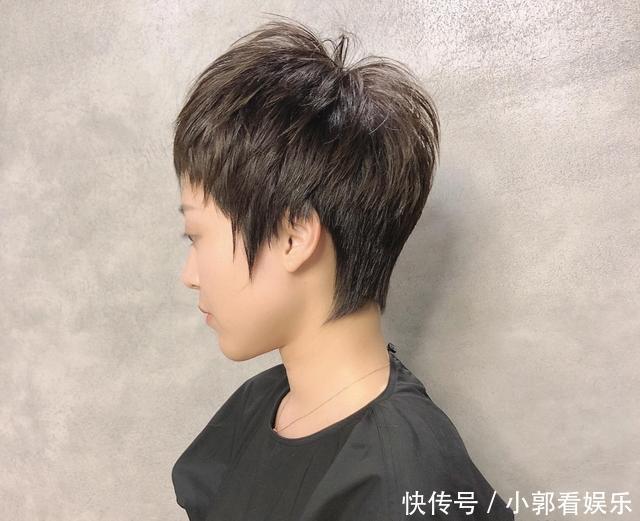 新时尚短发20款,蓬松立体颜值高,最适合这三种人,有你吗