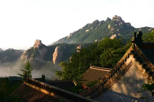 河南有座低调的山，蕴藏无数神话传说，夏季雨后景色更加迷人！