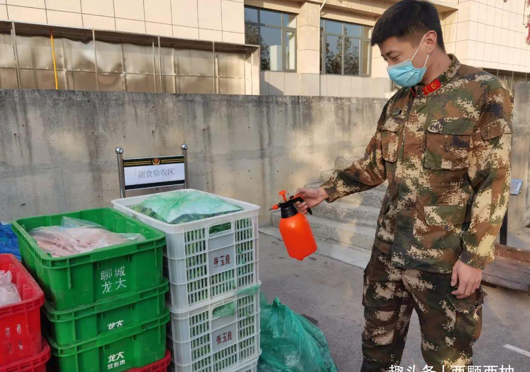 缓解|新训进行时丨暖心“家乡菜”,缓解思乡一步到“胃”