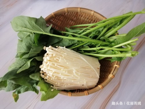 凉拌菜|菠菜和此物绝配，被闺蜜称为“减肥菜”，连吃半月瘦8斤，真厉害