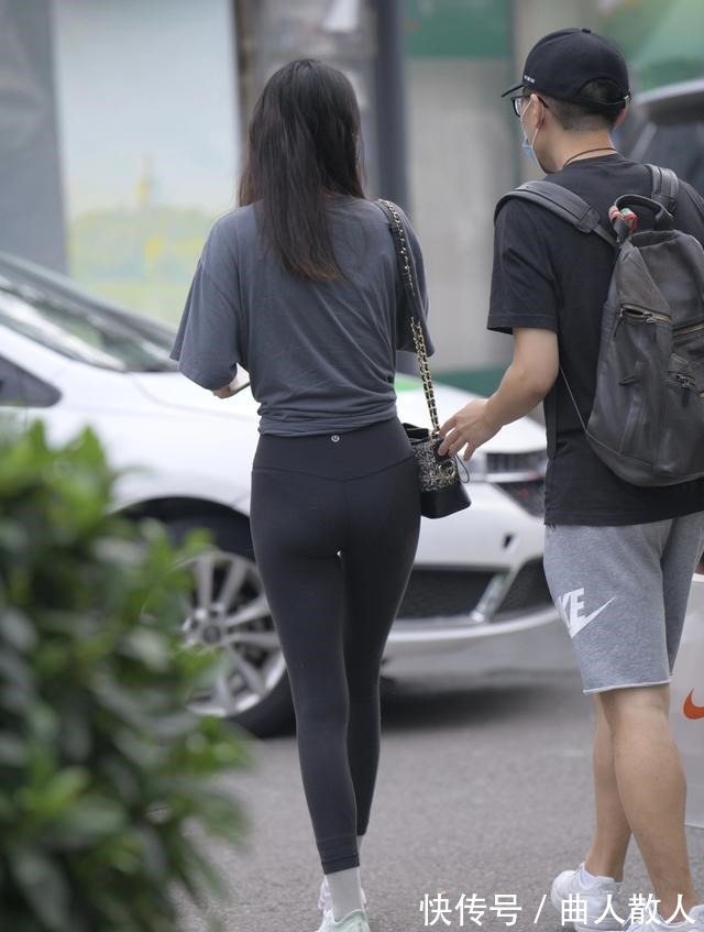 瑜伽裤 最近很火的瑜伽裤穿搭可一裤两用,很喜欢~!