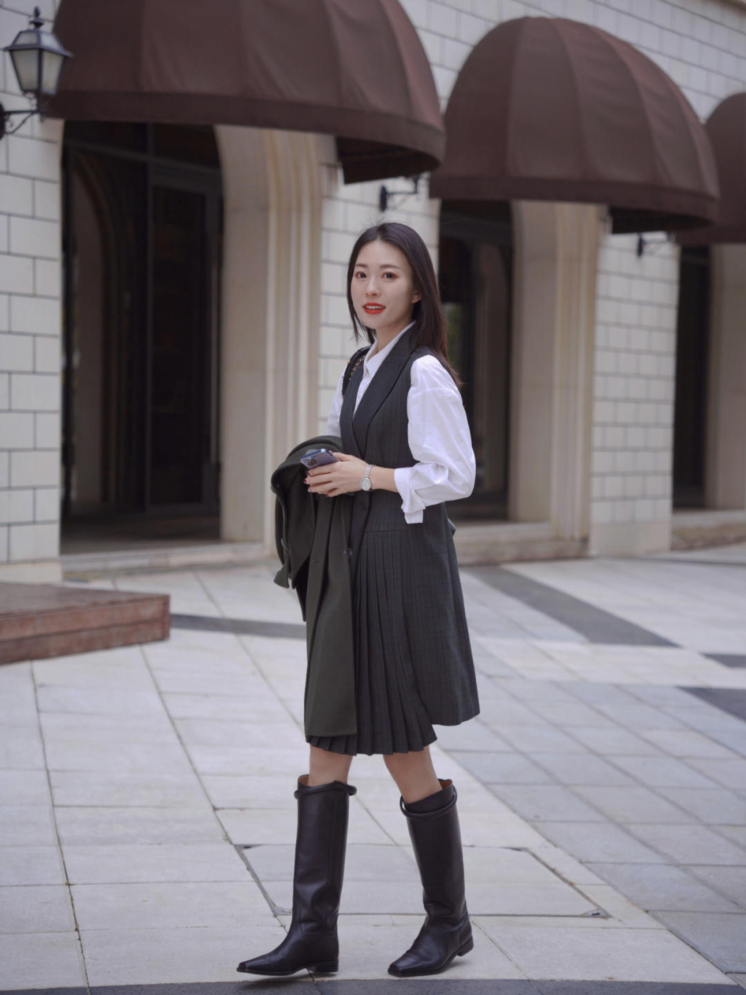 更上一层楼|熟女冬季就是要试试“高筒靴”,怎么穿都优雅,值得你收藏借鉴