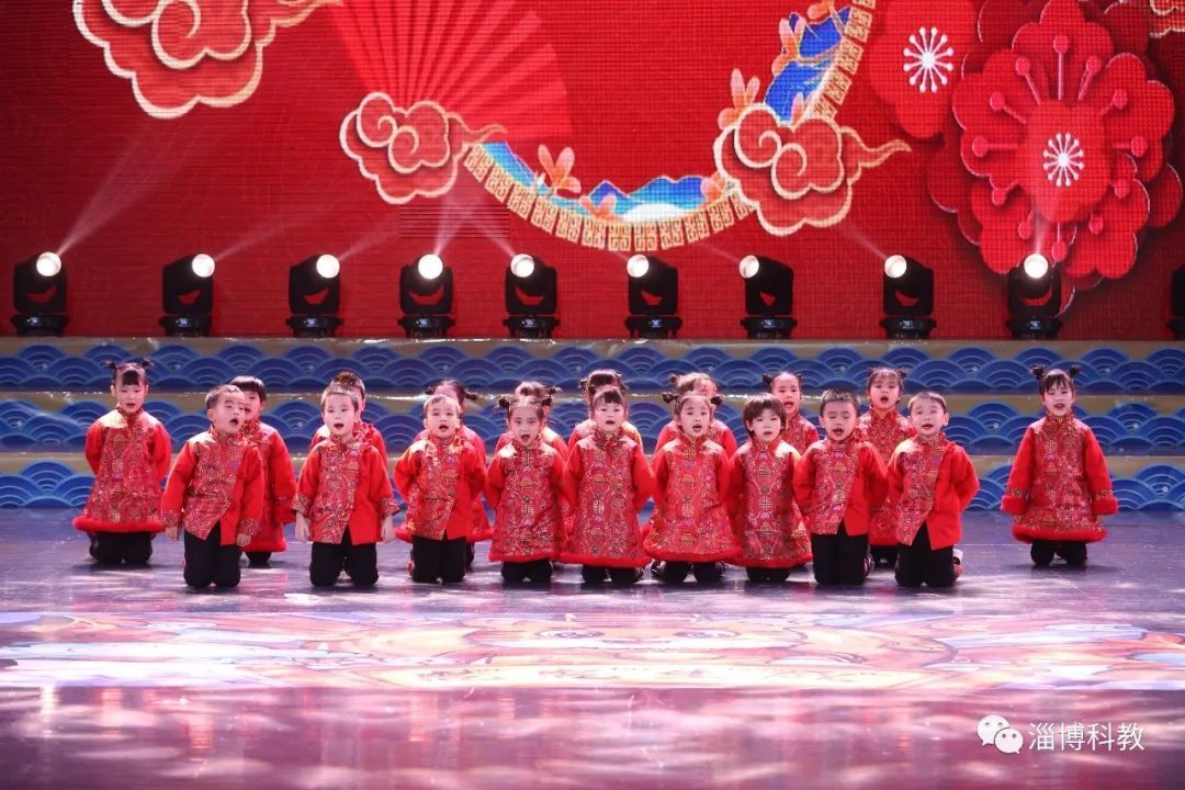 大幕拉開！2022跨年盛典開啟錄制！一起為孩子們加油！