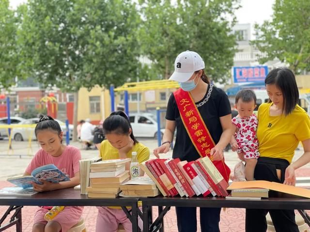 幸福指数|丰润区图书馆流动服务车走进百姓生活