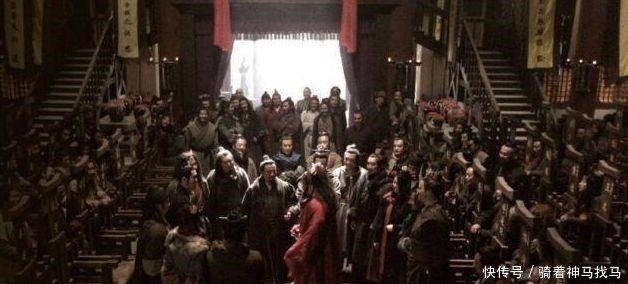 此人是梁山108位当中最聪明的人,宋江上梁山,他就下梁山!