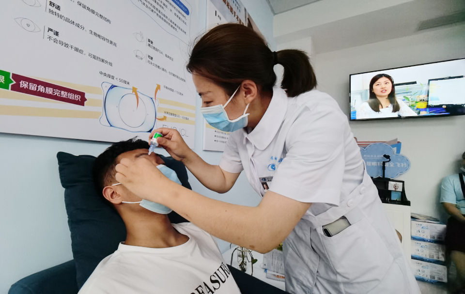 聊城|聊城：高考后准大学生扎堆摘镜，近视矫正手术迎来高峰
