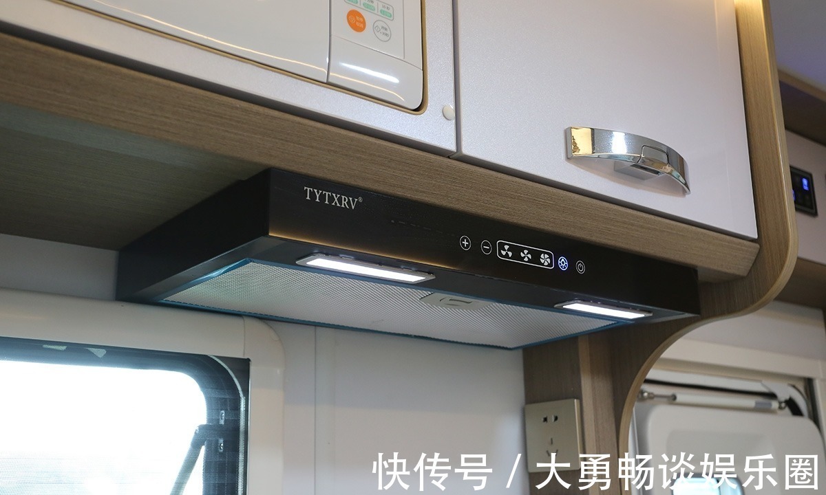 美景|美景美家卡居一号发布,平头大额头房车,通舱设计是亮点