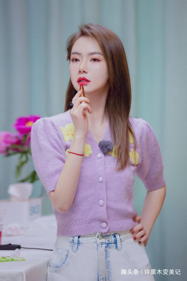 气垫 包包里常放几样东西的,一般都是讲究的女人,你有几样