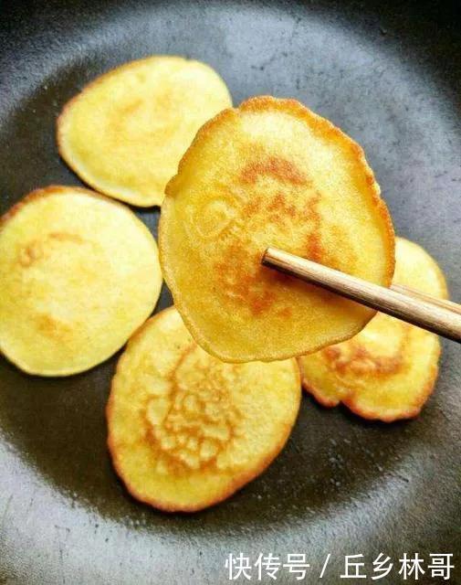 玉米面里加一袋它,香味十足,做法简单无难度,暄软好吃