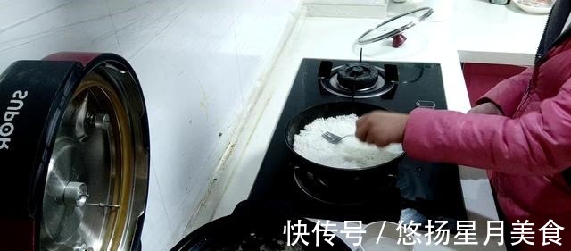 锅巴这样做,外皮酥脆内里松软,只需要米饭就能完成的美食!