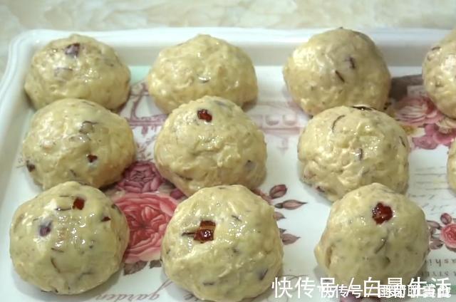 红枣|苹果别直接吃了,加上鸡蛋做成早餐饼,营养好消化,女儿最爱吃