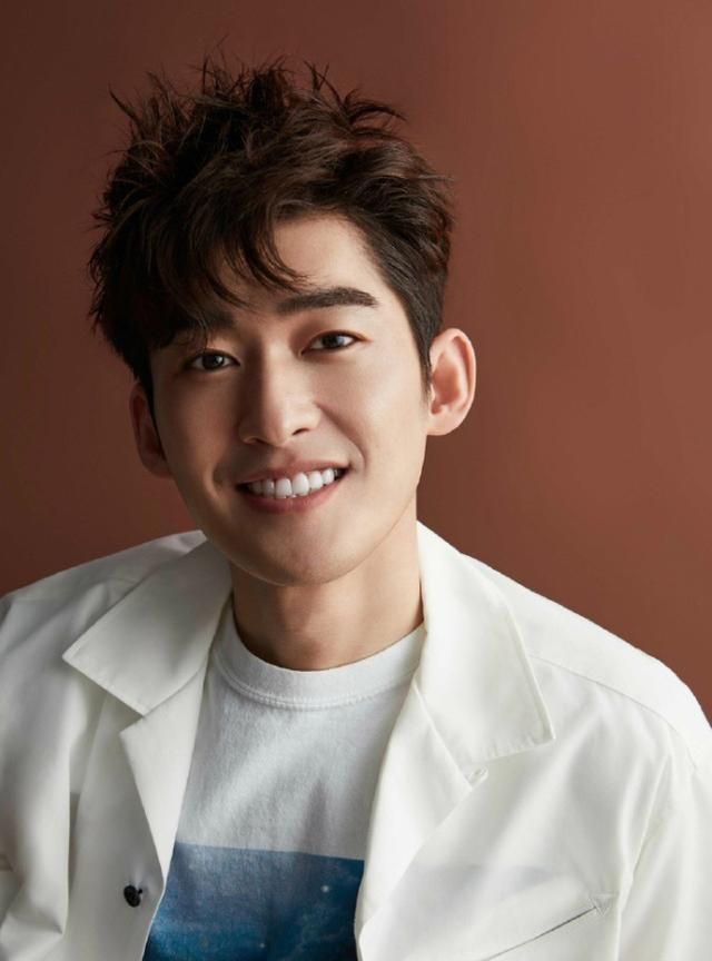 高枕无忧!张翰被曝参加爱情真人秀,搭档虞书欣?