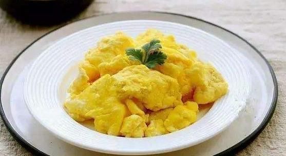 此物|医生提醒炒鸡蛋不能放此物,会严重威胁身体健康,你可知道