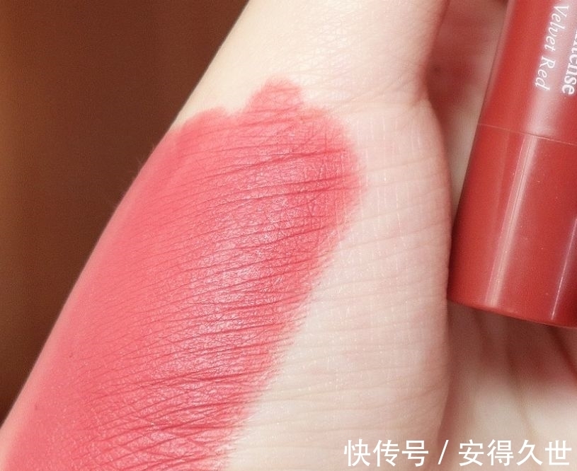 chili|素颜涂好看到窒息的口红,黄皮更显白!