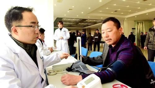血壓|測血壓時高壓正常低壓高說明什么？高壓與低壓哪個偏高才更嚴重？