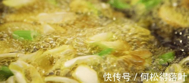 凤爪|麻辣无骨凤爪的做法，详细的去骨步骤，不吐骨头，一口一个真香！
