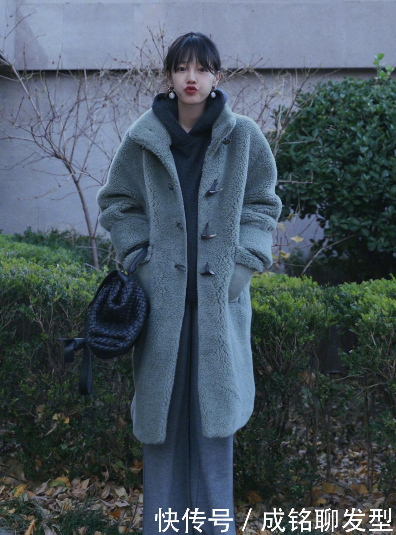 呢大衣|冬天别只穿毛呢大衣,摇粒绒外套来一件,保暖时尚令人上头