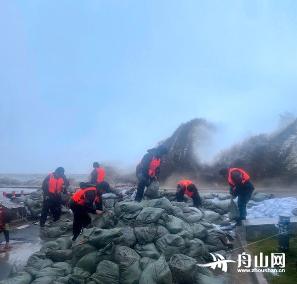 邹训永|舟山网·大海网：“烟花”不美,美的是逆风而行的他们