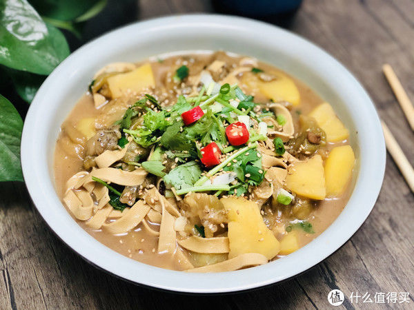 老爷子|夏天吃黄瓜、番茄不如它，每斤不到1元钱，营养丰富，老爷子爱吃