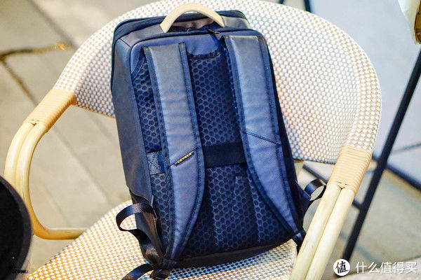 前袋|职业精英商务休闲两用包--地平线8号零感背包