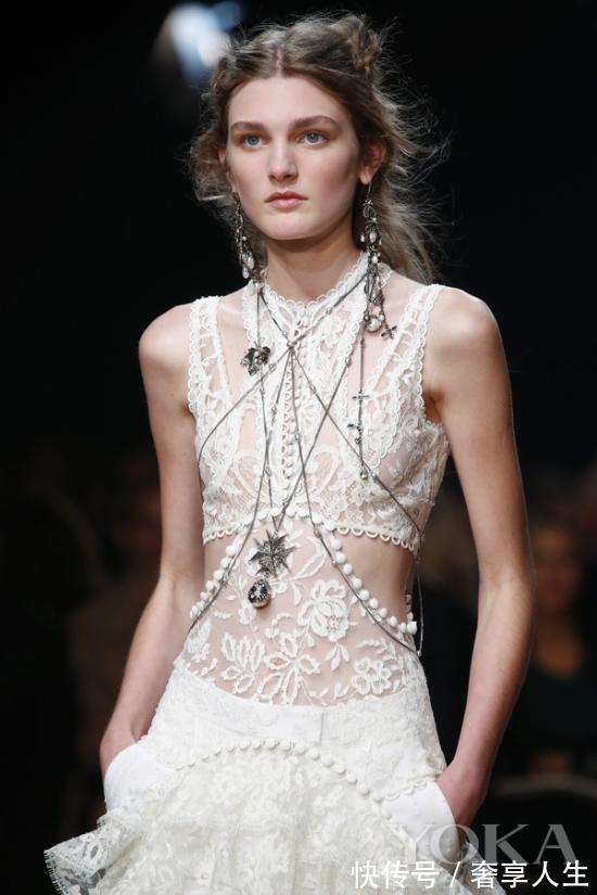 租赁 珠宝首饰这样穿戴时尚感爆棚,其实个性化需求更适合珠宝租赁